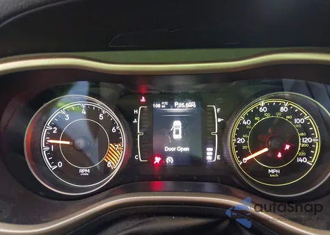 2014 Jeep Cherokee North z USA, uszkodzony, nr VIN 1C4PJLCS8EW168600